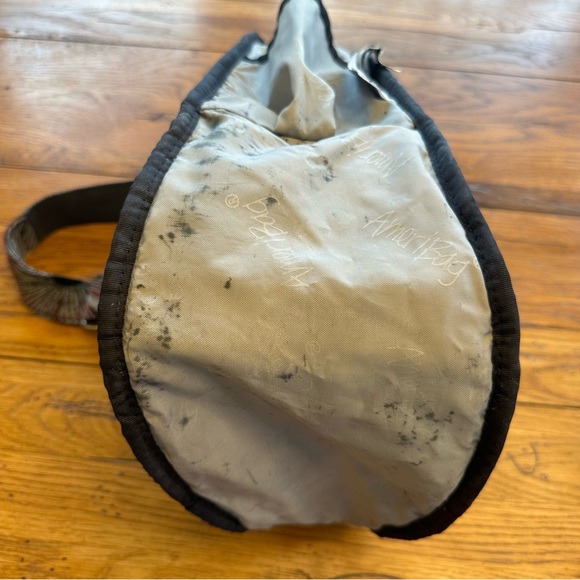 SOLD - AmeriBag Healthy Back Bag Crossbody Sling in Floral Woven Tapestry - Picture 11 of 17